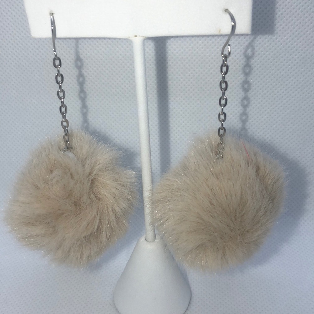 FAUX FUR POM POM EARRINGS